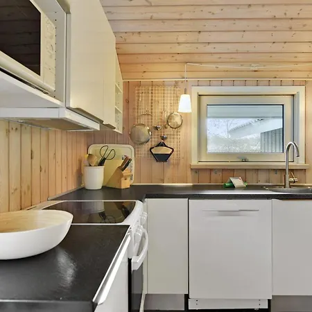 Prázdninový dům Nanne - 1km From The Sea By Interhome