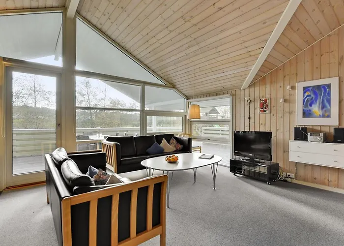 Nanne - 1km From The Sea By Interhome